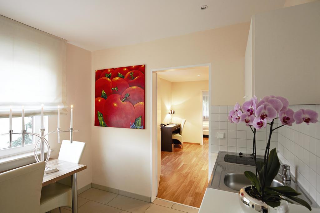 Hotel Bonjour Bad Soden am Taunus Rom bilde