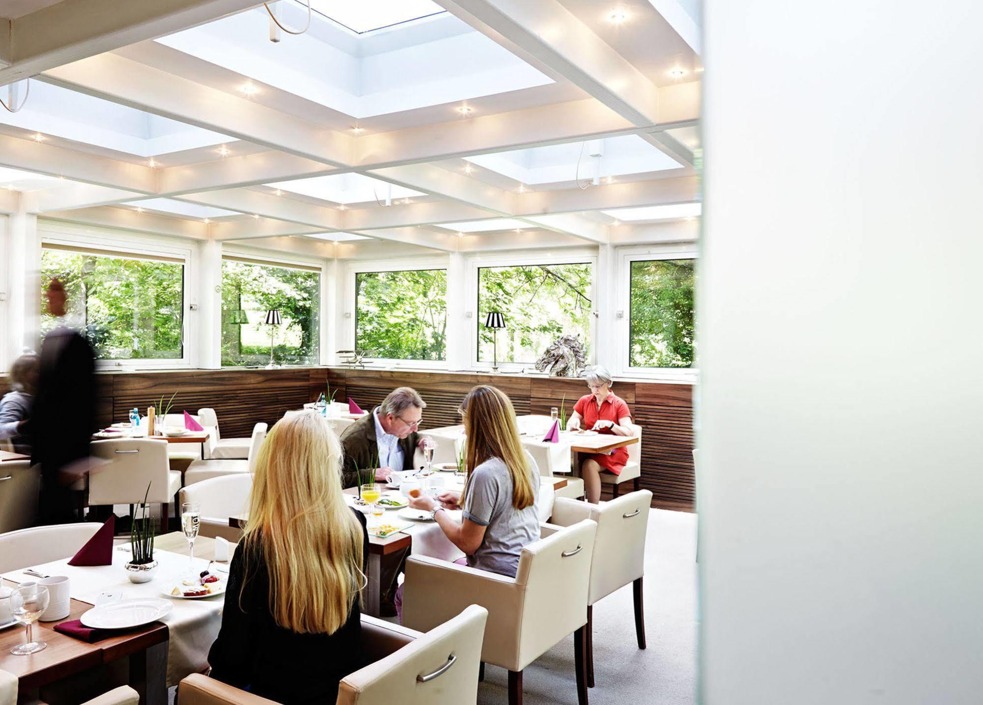 Hotel Bonjour Bad Soden am Taunus Eksteriør bilde