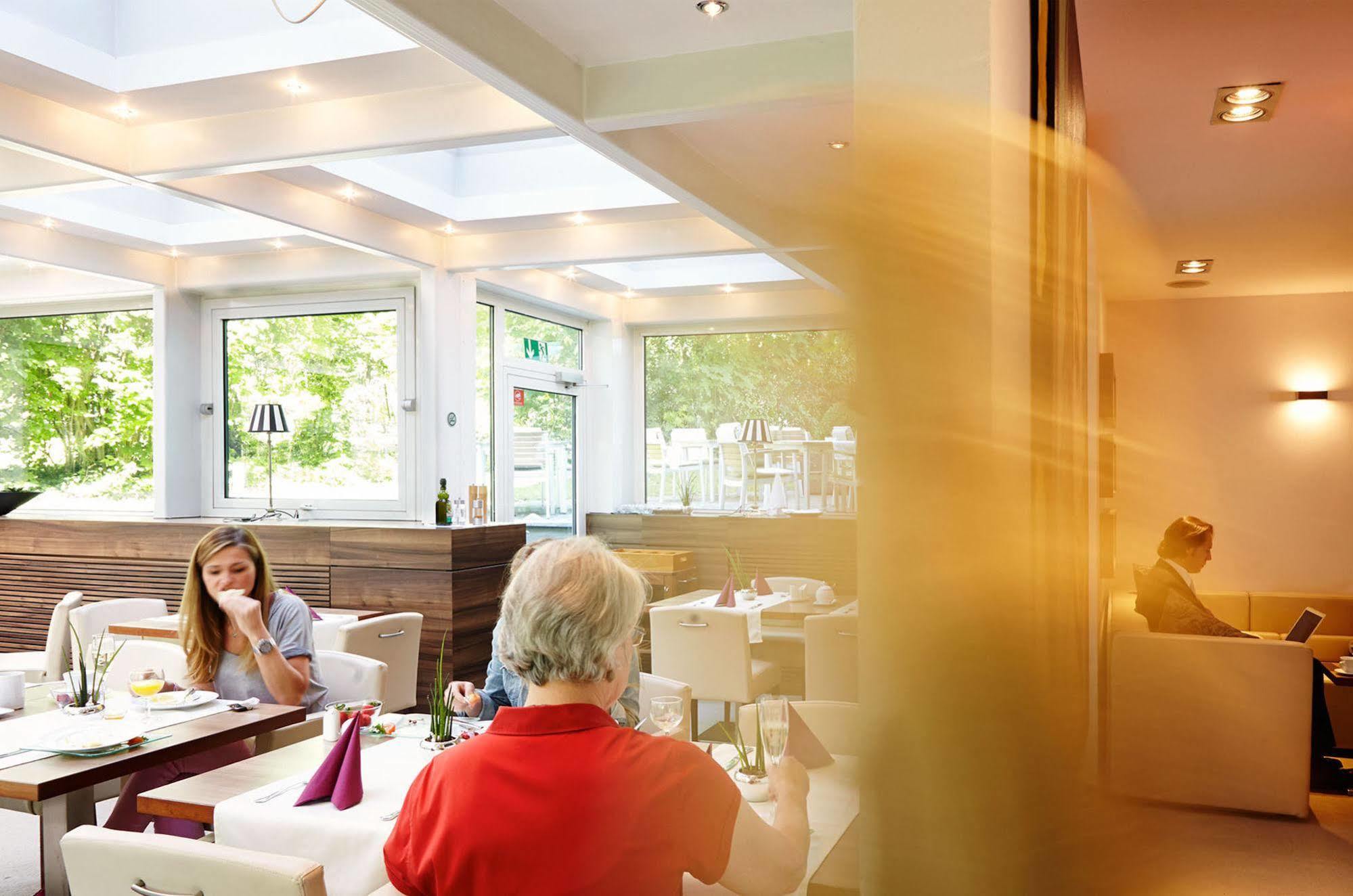 Hotel Bonjour Bad Soden am Taunus Eksteriør bilde