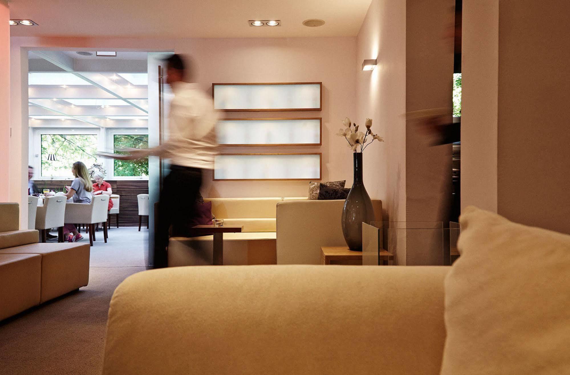 Hotel Bonjour Bad Soden am Taunus Eksteriør bilde